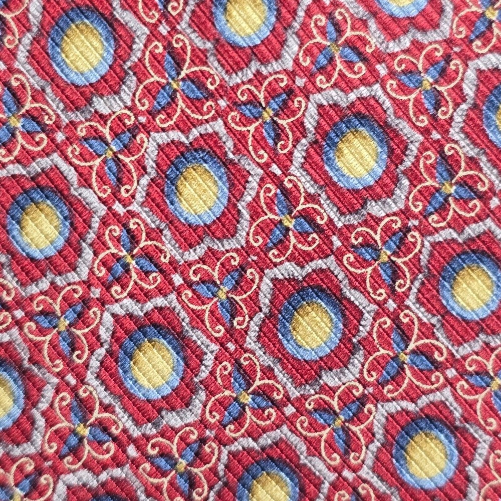Hickey Freeman Tie‎ Mens Red Silk Geometric Medallion Made in Italy Professional - Picture 2 of 7